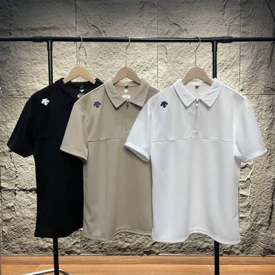 迪桑特 Descente 三色半拉链透气商务polo短袖T恤 -精选优质面料，柔软舒适，透气性好，保持肌肤干爽，给你全天候的舒适体验。 -简约大方的设计，不论是