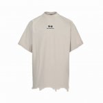 balenciaga 巴黎世家 24Ss 双环刺绣流苏短袖 专柜 p7410两色购入开发 开年新季度的主线系列短袖 还是用到了大面积的水洗和破坏工艺 下摆的流苏