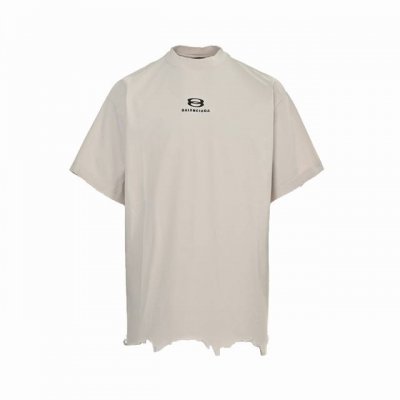 balenciaga 巴黎世家 24Ss 双环刺绣流苏短袖 专柜 p7410两色购入开发 开年新季度的主线系列短袖 还是用到了大面积的水洗和破坏工艺 下摆的流苏