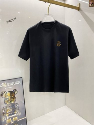 Dg 2025夏季新款 高端定制面料短袖T 全球顶级男装 简约时尚 从容百搭 大气优雅 极度舒适体验 高端面料 色泽鲜艳 极致顺滑触感 细腻不易起皱 奢华高贵