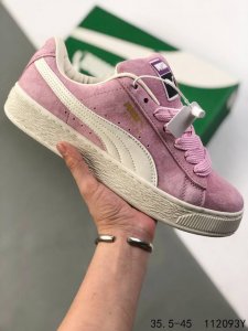 3 真标带半码 彪马puma Suede Xl 运动休闲板鞋 鞋身通体采用细腻的麂皮材质 厚实柔软 质感出众 鞋侧保留puma标志性跑道图案 侧面与后跟点缀金属
