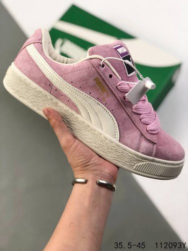 3 真标带半码 彪马puma Suede Xl 运动休闲板鞋 鞋身通体采用细腻的麂皮材质 厚实柔软 质感出众 鞋侧保留puma标志性跑道图案 侧面与后跟点缀金属