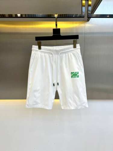 miumiu缪缪、25S新款夏季休闲短裤！抽绳刺绣Logo设计.简单高级.进口高密棉订制埃及棉面料，手感轻薄透气.舒适感满满.原厂五金质感满满.高级感强！整体视