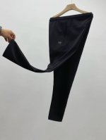 Arc'teryx 始祖鸟夏季冰丝弹力速干收口长裤 此款裤子非常百搭，弹力腰围，加宽加厚腰头！收口设计！ 3D立体工艺剪裁 上身凸显身材 ！ 优选冰丝四面弹面料