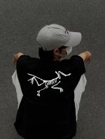 上新 高品质 2025官网新款-始祖鸟 Arcteryx男女同款 短袖T恤 高克重双纱面料 吸湿 冰感排汗无痕短袖 重磅打造最新款 短袖T恤 意犹未尽这么简单却