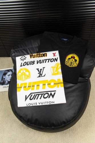 款号：W90 Louis Vuitton 路易威登 2025Ss毛巾绣印花短袖T恤 Louis Vuitton法国路威酩轩集团-Lvmh旗下品牌 著名奢侈品箱包