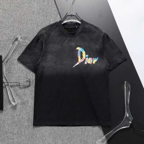 Dior 迪奥 新款洗水T恤.男士圆领经典Logo短袖T- Shirt 采用进口客供定制面料 高端的品质 尽显奢华。8882尺码：M-3Xl