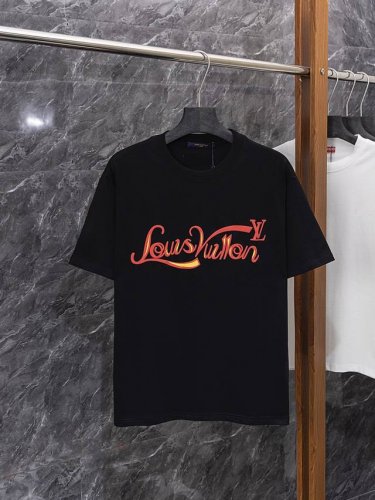 款号J35 louis Vuitton 路易威登 25Ss 印花Logo压胶字母短袖 lv新款T恤短袖 采用280克32支双纱纯棉面料 上身舒适透气 16针高密
