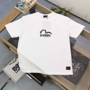 款号 F683 2025新款Evisu福神麒麟大M图案Logo字母印花休闲情侣短袖T恤 经典永远不会过时 人手必备款 230G纯棉精梳棉不起球不起毛 上手质感绝