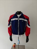 310 adidas Originals 蛇年限定 Rs M Pad 复古拉链立领舒适夹克 男女同款 小红书、微博、得物 众多博主种草 babymonster首