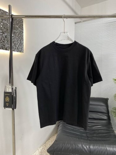 高品质 Balenciaga巴黎25Ss新款胶带短袖T恤 面料采用高克重布料 洗完水300克重 不缩水 不变形 成衣磨破 新款胶布封条重叠工艺 实物绝绝子好看！