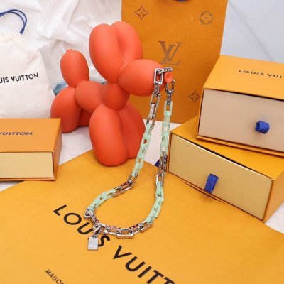 louis Vuitton 路易威登 Monogram Chain古巴项链 男款绿色 银色Monogram Chain 项链-编码：M00732-官网在售价 P
