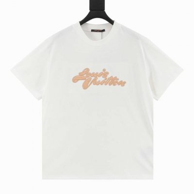louis Vuitton 路易威登 签名印绣短袖 原6,100购入 定制32S双股长绒棉 克重230G 搭配32S 1 1螺纹 印花根据原色特调同色胶浆材质