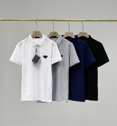 上新 尺码M到3Xl 普拉达经典基础款胸前金属三角标小Logo短袖T恤。四色可选，夏季polo衫短袖，商务休闲简约风，上身帅气百搭，夏季必备百搭奢潮单品 高端定