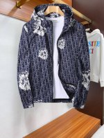 p230【Dior】超值超爆2025最新款夹克·外套代购级专柜原单简约时尚从容百搭大气优雅高科技记忆聚酯面料不易起皱快速复原奢华如新防风防水速干五金洗水唛显眼的