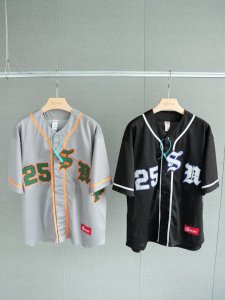 顶级单品 Supreme Ss25 Week5 Old English Baseball Jersey 斜纹贴花网眼短袖棒球球服 男女同款 - 颜色 黑色 灰色