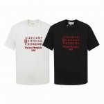 款号：K02 时尚先锋必备！Maison Margiela 马吉拉联名重影印花短袖震撼登场！ 这款短袖采用 230g 双纱爽滑棉面料，双纱质感与爽滑手感的完美融
