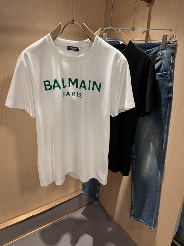 Balm*In 巴尔曼 2025春夏新款短袖Ｔ恤。男人心目中的“里程碑”机车王国的“佼佼者”遍布世界的顶级时装品牌.它很另类,在时装的排名中我总觉得它天下无敌的