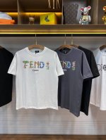 fd25Ss春夏新款平纹针织棉布圆领短Tee，男女同款彩色花卉字母涂鸦休闲套头短袖T恤衫！贸易公司渠道稀出，领先官网发售！穿着这款T恤，无论是漫步于都市的街头巷