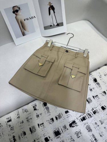 prad* 25Ss新款半身裙 经典三角标装饰 简约大方 两色三码 Sml