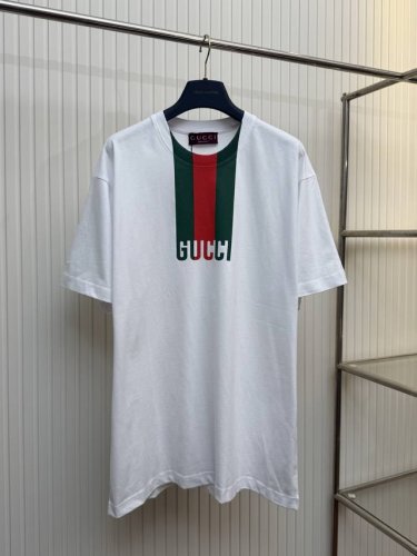 guc 古驰25Ss领条字母印花短袖T恤 Size：Xs S M L