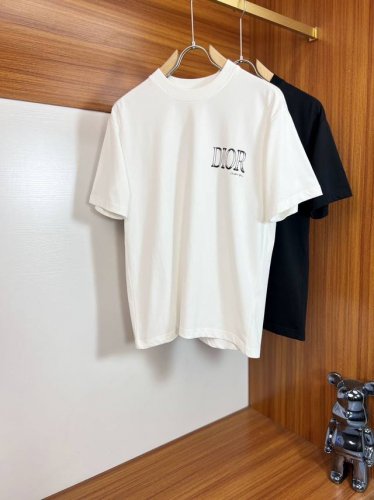 dior 迪奥 2025春夏新品 三标齐全 圆领纯棉短袖T恤 好货不用过多介绍 看细节 专柜码数：M-Xxxl 175 140建议L