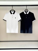 hermes 爱马仕，2025夏季最新款，专柜同步有售，原单狠货，时尚休闲圆领短袖T恤，上身很有特点！吸睛而有亮点，进口原版面料，顶级刺绣工艺字母图案装饰Log