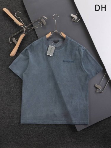 Balenciaga 巴黎世家 微宽版型S-Xl 25Ss新品巴黎专柜同款走秀热卖款 多重重工艺洗水 前后幅胸口简约字母刺绣 短袖T恤复古味十足 巴黎每次的新品