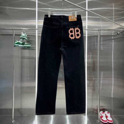 巴黎世家 & Balenciaga 经典新款双Blogo牛仔裤 最新品，原单狠货，水洗休闲牛仔裤，进口原版水洗弹力面料，舒适有弹性，原版五金辅料装饰Logo，版