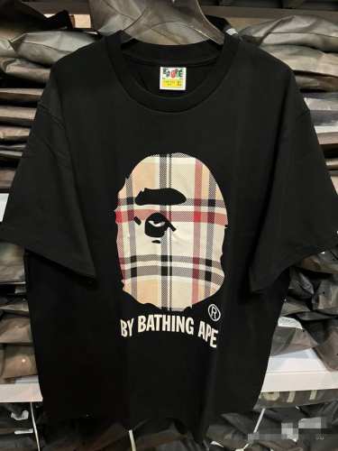 001028款A Bathing Ape Bape Ss23 猿人印花圆领套头短袖T恤 男女同款 码数Smlxlxxl 黑色白色