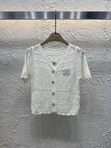 qx. Chane 25夏季新款镂空设计款针织短袖