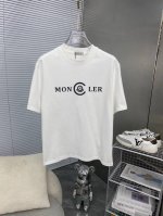 Moncler蒙口 2025Ss春夏最新款短袖T恤出货啦！！ 2025新款T恤 高版本专用面料 高克重 260G 纯棉面料 上身舒适不失挺阔 针脚刺绣工艺、数字