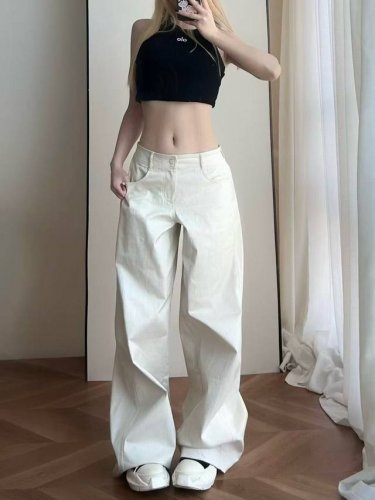 工装阔腿裤 燕麦牛奶色 好身材就要穿出来呀姐妹们 真的有被这条新款阔腿裤惊艳到 上身显高又显腿直~ 颜色，牛奶色 S腰围64裤长100臀围94 M腰围68裤长1