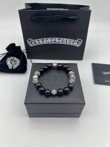 八珠 Chrome Hearts克罗心黑曜石泰银手链 玩酷必备单品 无敌细节 上手有质感舒服 看实拍 顶级泰银工艺 别具一格的质感和色泽 使首饰粗犷而古朴 经过