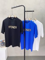 P210。Fendi芬迪独家专供新款原单男士休闲短袖 高端定制 高端版本 时尚百搭爆款进口面料 手感超柔软细腻 穿着亲肤舒适 高端精品 代工厂P精细做工 上身非