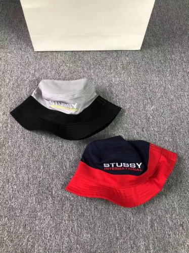 上新 Stussy Stock Low斯图西双标刺绣拼色渔夫帽 材质：精梳棉 尺寸：52-68Cm 颜色 灰色拼黑色，藏青色拼红色
