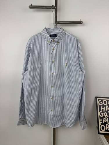 款号B25 Ralph Lauren 拉夫劳伦经典彩色小标条纹休闲衬衫 1采用优质经典的条纹面料，上身柔软舒适，极其细腻 手感扎实润滑且柔软 拥有既织物不褶皱的