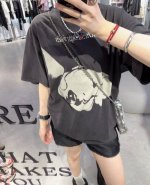 爆款模特图 顶级版本Erd忧郁的富二代沉睡的女人水洗做旧短袖情侣短袖 忧郁的富二代 来自备受关注的小众高端时装品牌Erd 忧郁的富二代 Clean Fit风格