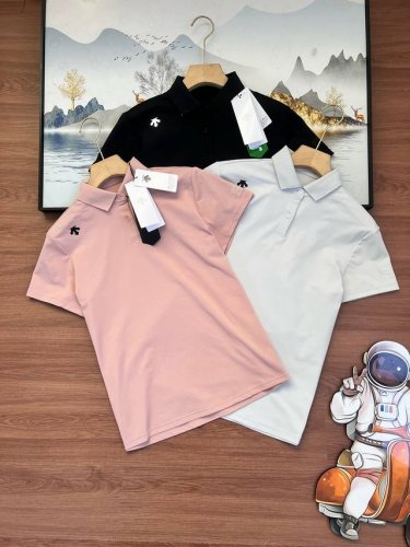 Descente迪*特 Training Tough面料 休闲商务款女款短袖polo衫 月销量几百件的爆款 必须安排 上身有老板气质！！官网售价930全部走官网