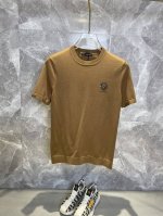 versace范思哲 2025春款顶级打底神器 进口私货，高端天丝羊毛衫短袖 纯色简约专柜款 时尚不失奢华 品质毋庸置疑 上身效果超赞，奢华官网同款 款式尺码M