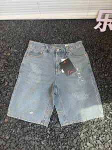 Evisu 福神 2025年春夏新品男士海鸥印花牛仔短裤 - 定织纯棉牛仔布 五分短裤设计方形后袋设计 底部加固处理 水洗做旧处理 后腰原版皮标 独立开模字母纽