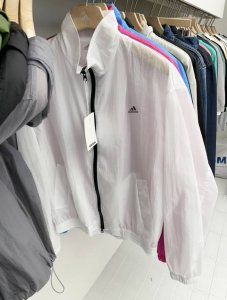 Adidas阿迪达斯 韩国高品质双拉链防晒衣海外款短款冲锋衣立领薄款皱感面料运动拉链机能落肩外套情侣款 Color: 白色 Size: M-Xl M 肩宽50