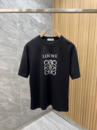 Loewe 罗意威 2025春夏新品 三标齐全 圆领丝光棉短袖T恤 好货不用过多介绍 看细节 专柜码数：M-Xxxl 175 140建议L