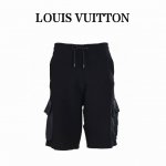 Louis Vuitton Lv 压纹贴饰双口袋抽绳短裤 正品6029购入 ，采用40支双股棉线，口袋采用斜纹风衣布，采用德图斯托尔14针织机，进口刺绣，毛料酵