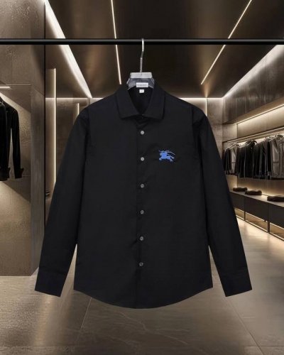 Bur 巴宝莉 Burberry爆款来袭 经典款胸前战马绣花长袖衬衫系列 2025Ss官网新款长袖 衬衫 衬衣，精美工艺 高端版本，专柜定制面料 透气舒适度高，