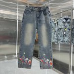 P160 Lv 路易 25新品 后口袋字母Logo牛仔裤！特定最新品牌皮标 重磅单品~私渠稀有臻品 客供五金辅料 进口客供定织牛仔棉布面料,时尚又个性 超级百搭