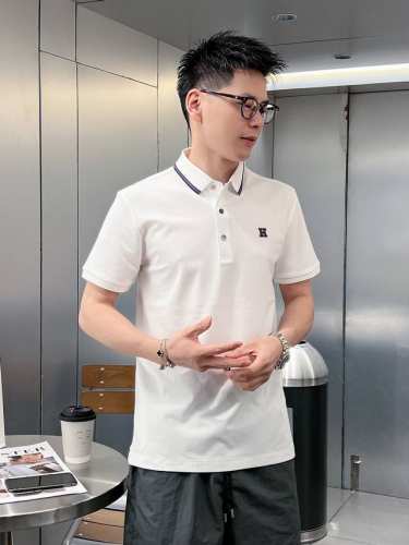 爱马仕 2025Ss夏季新款字母Logo男士翻领Polo衫！经典商务男款，高端男装的天花板级别的商务男款！简约时尚大气不失优雅，单穿内搭体面过人，品质控 细节控