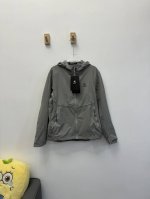 款号：L03 25款凯乐石新款防晒衣 Kailas凯乐石 轻量化防刮耐磨防泼水男女同款网眼内衬户外双层防风连帽尼龙夹克外套，经典刺绣Logo轻量双层梭织面料，设