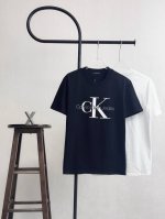 90 款号Xb57 calvin Kleinck刺绣大标印花圆领短袖 黑白双色 情侣同款 全套包装 三标齐全 区别市场通货 随意对比 纯棉280克高克重32支双
