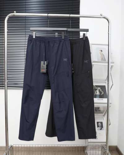 Arc’Teryx 始祖鸟 新款厚板印花速干裤男士流行休闲速干裤，此款裤子非常百搭，弹力腰围，日常上班户外运动都可以穿着 此款经过北家多位著名设计师设计，是时尚